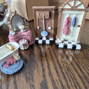 Avon Victorian Memories Collection Miniature Furniture-Bathroom